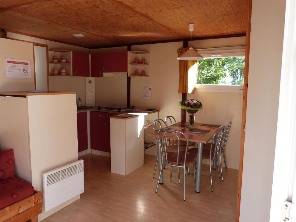 Les Chalets Des Mousquetaires Mirepoix  Ngoại thất bức ảnh