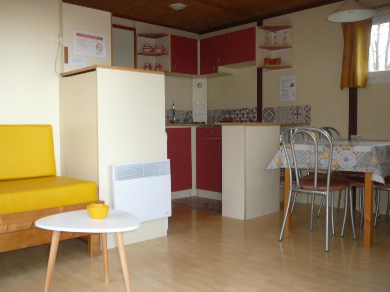 Les Chalets Des Mousquetaires Mirepoix  Ngoại thất bức ảnh